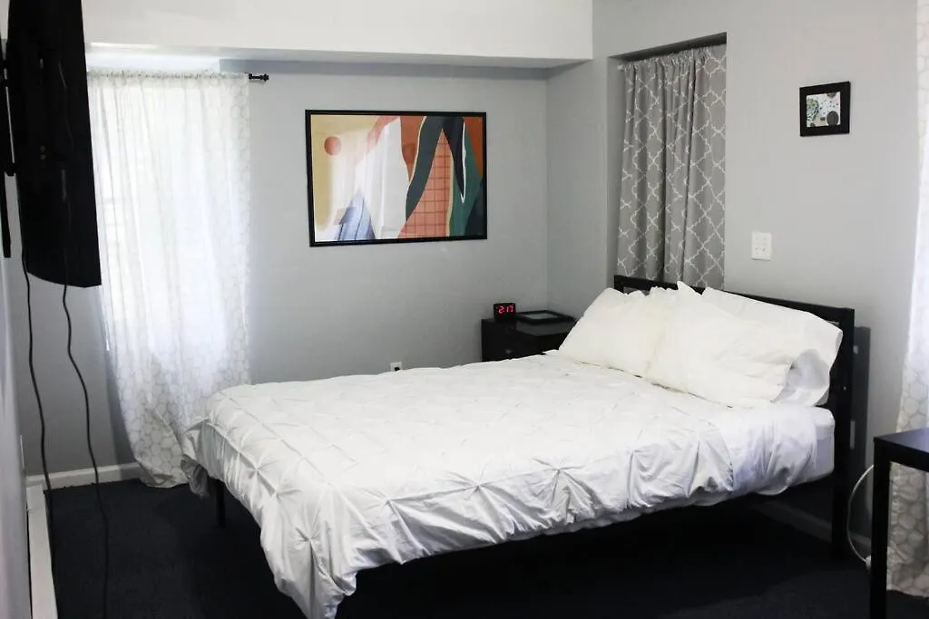 Spacious Cozy 2 Bedroom - Near Ewr/Nyc/Outlet Mall 뉴어크
